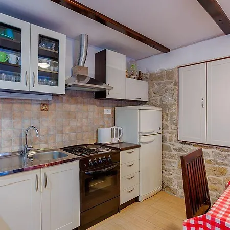Apartment Tomo
