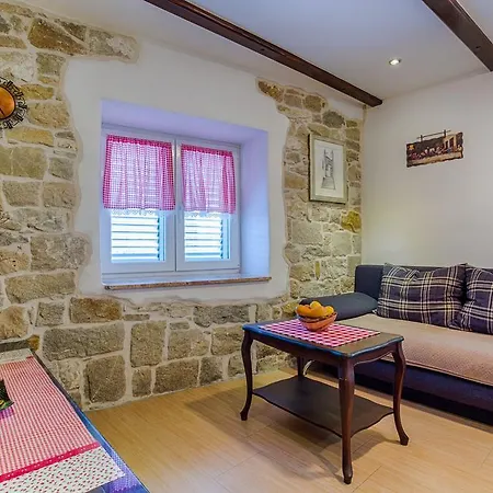 Apartment Tomo Split